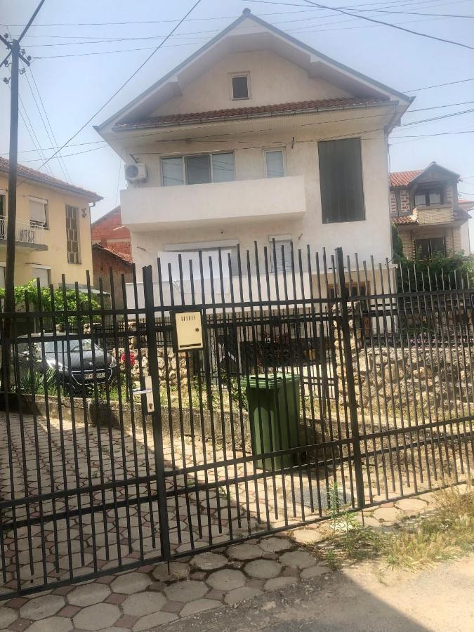 Centre Apartment Prilep Luaran gambar